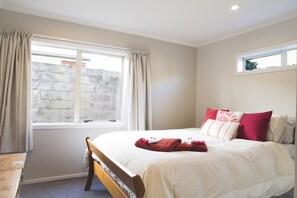 4 Schlafzimmer, Bügeleisen/Bügelbrett, kostenloses WLAN, Bettwäsche
