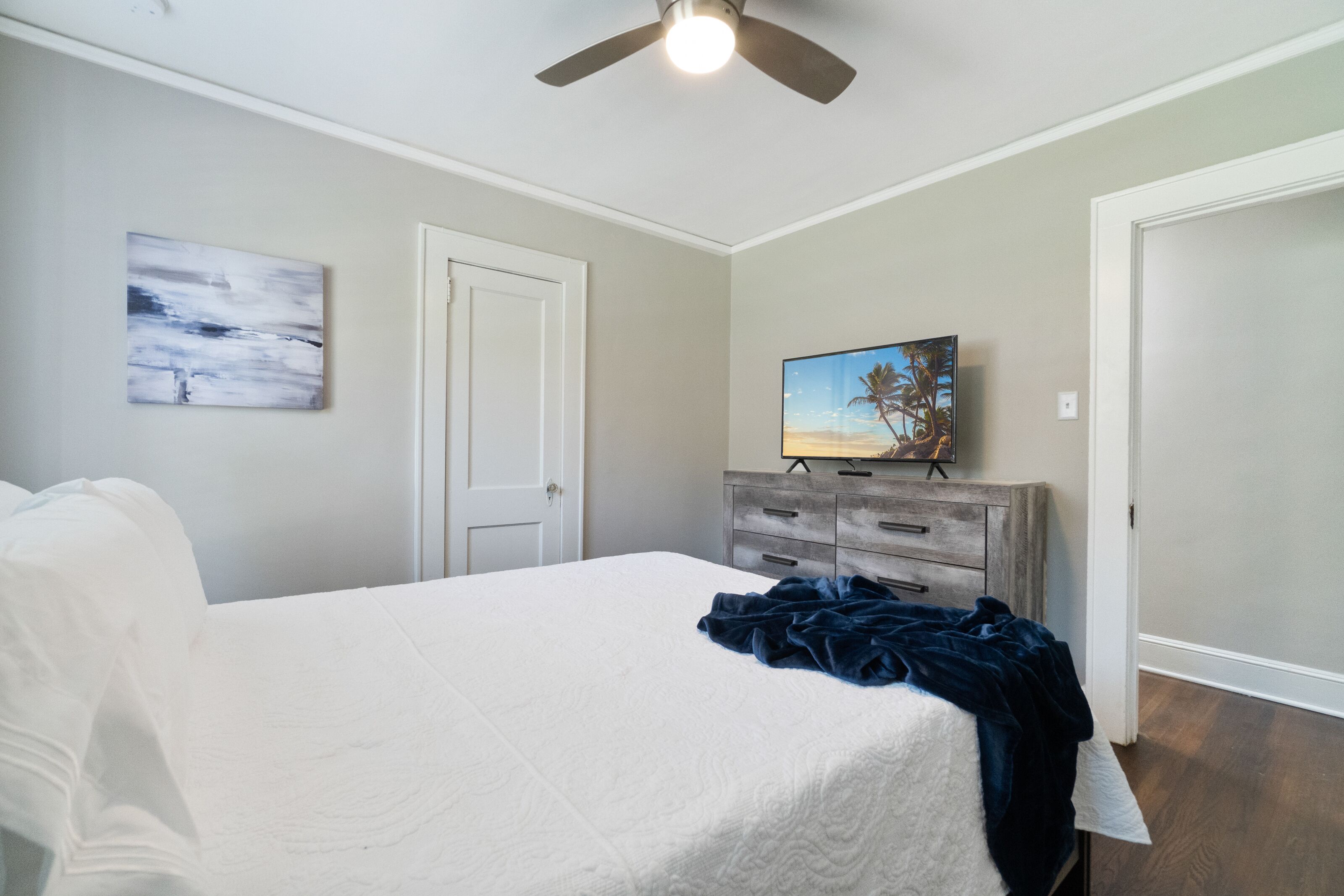 2 bedrooms, WiFi, bed sheets