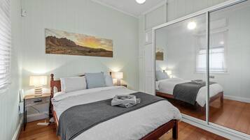 3 bedrooms, iron/ironing board, travel crib, free WiFi