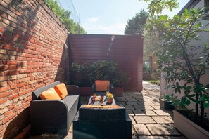 Courtyard - The Waterview Alcove (Venice)