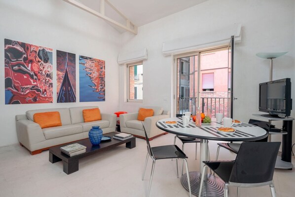 Apartment, 1 Schlafzimmer | Wohnzimmer | Flachbildfernseher