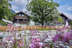 Front of property - Bader Suites (Garmisch-Partenkirchen)