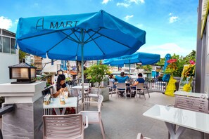 Children’s play area – outdoor - Yours Studio Tower (Ho Chi Minh City)