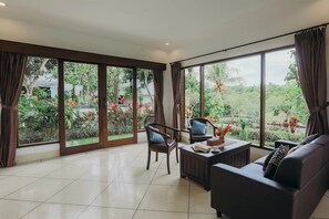 Villa (2 Bedrooms) | Living area - Villa Annapurna 1 (Mengwi)