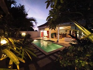 Outdoor pool - Bahagia Villa (Jimbaran)