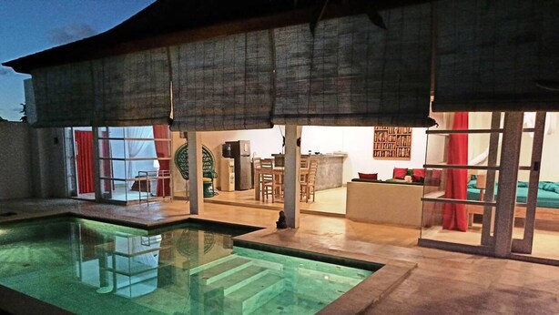 Piscina externa