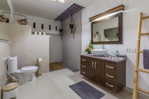 Bathroom - Villa Kita Dua (Canggu)