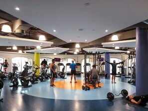 Fitness facility - Full SEA Views! Gorgeous 2BR in JBR - Sleeps 6 (Dubai)