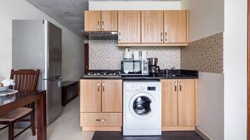 Microwave, oven, stovetop, dishwasher