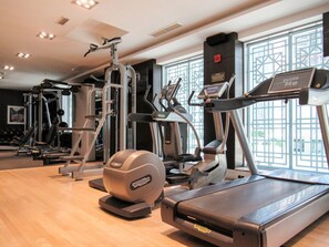 Fitness facility - Spectacular 2BR in Upscale Burj Khalifa District (Dubai)