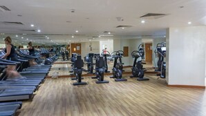 Fitness facility - Spacious + Stylish Studio in Lakeside Impz (Dubai)