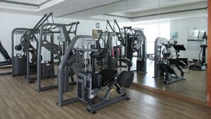 Fitness facility - Upscale Studio Apartment in JLT (Dubai)