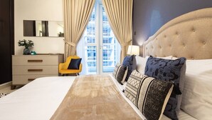 2 bedrooms, laptop workspace, iron/ironing board, WiFi