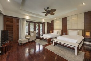 3 개의 침실, 고급 침구, 오리/거위털 이불, 필로우탑 침대