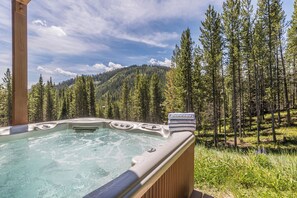 Baignoire à remous extérieure