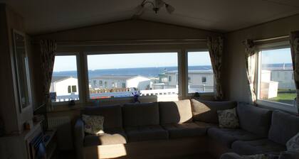 Immaculate 3-bed Caravan in Hartlepool