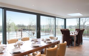 Dining - Awesome home in Lo-Reninge with WiFi (Lo-Reninge)