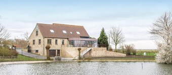 Awesome home in Lo-Reninge with WiFi