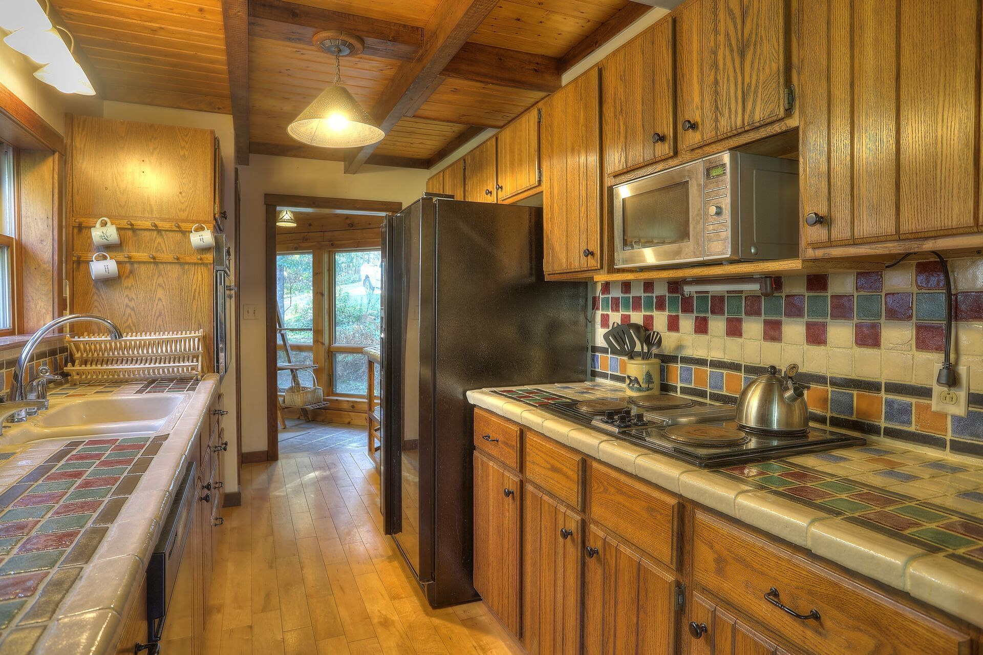 Rangeley Roost - Log faced home situated in the Highlands Overlook