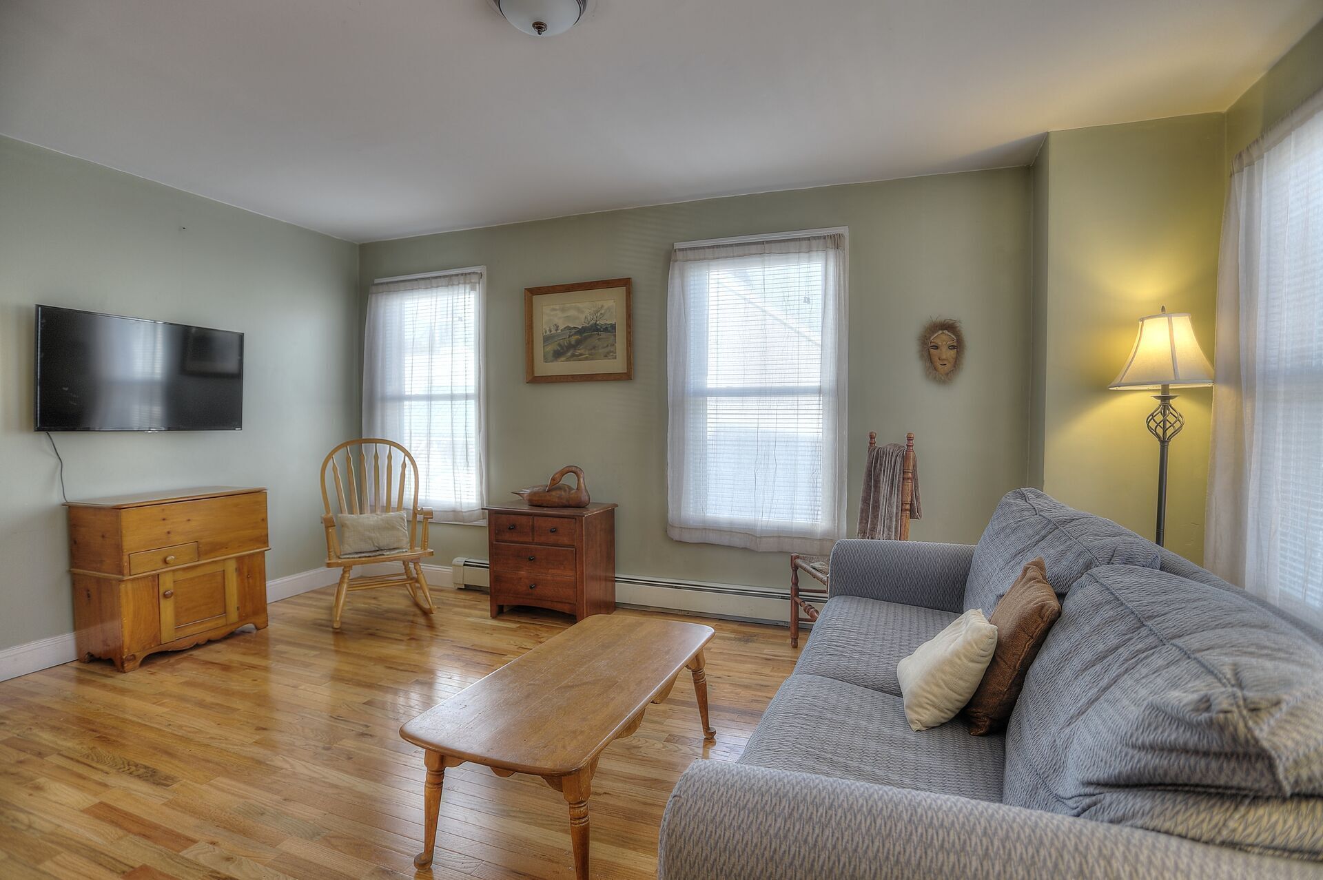 🐾Lakeview on Main - Located in the village of Rangeley with water views! Dog Friendly