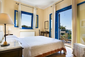 Villa, 3 Bedrooms | 3 bedrooms, in-room safe, soundproofing, iron/ironing board