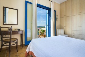 Villa, 3 Bedrooms | 3 bedrooms, in-room safe, soundproofing, iron/ironing board