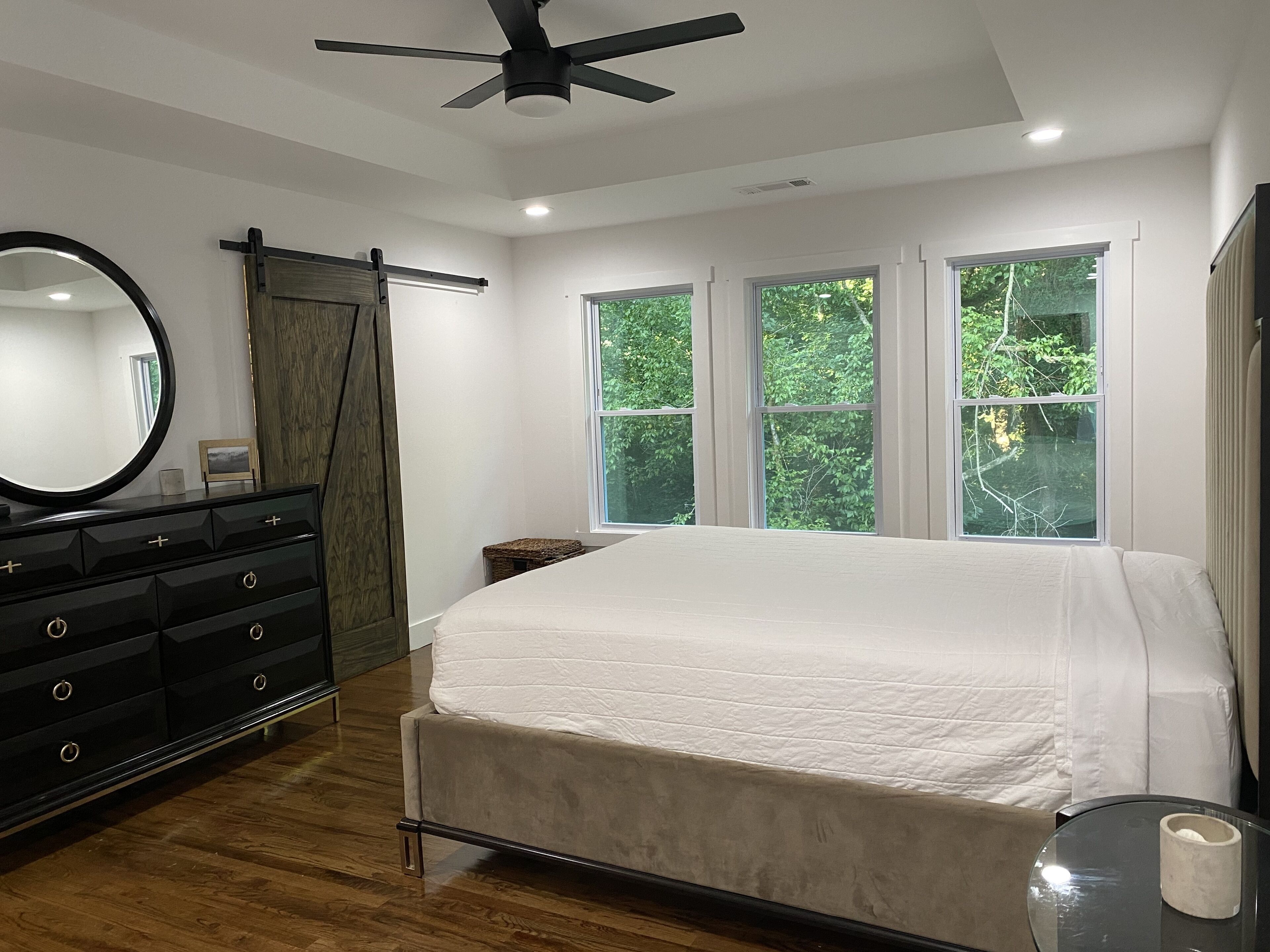 Stunning Modern Home Minutes from Downtown Atlanta