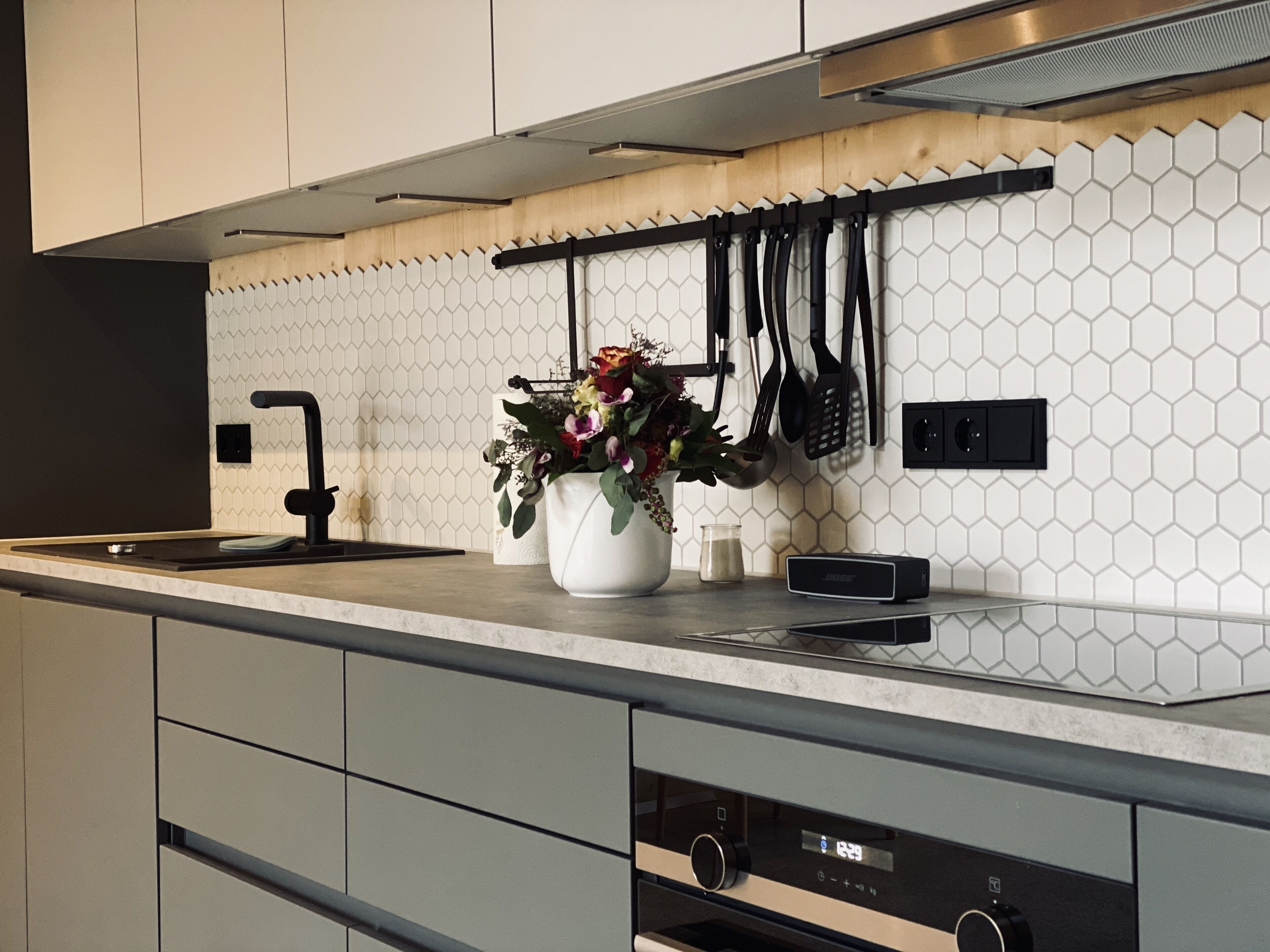 Kühlschrank, Ofen, Herdplatte, Geschirrspüler