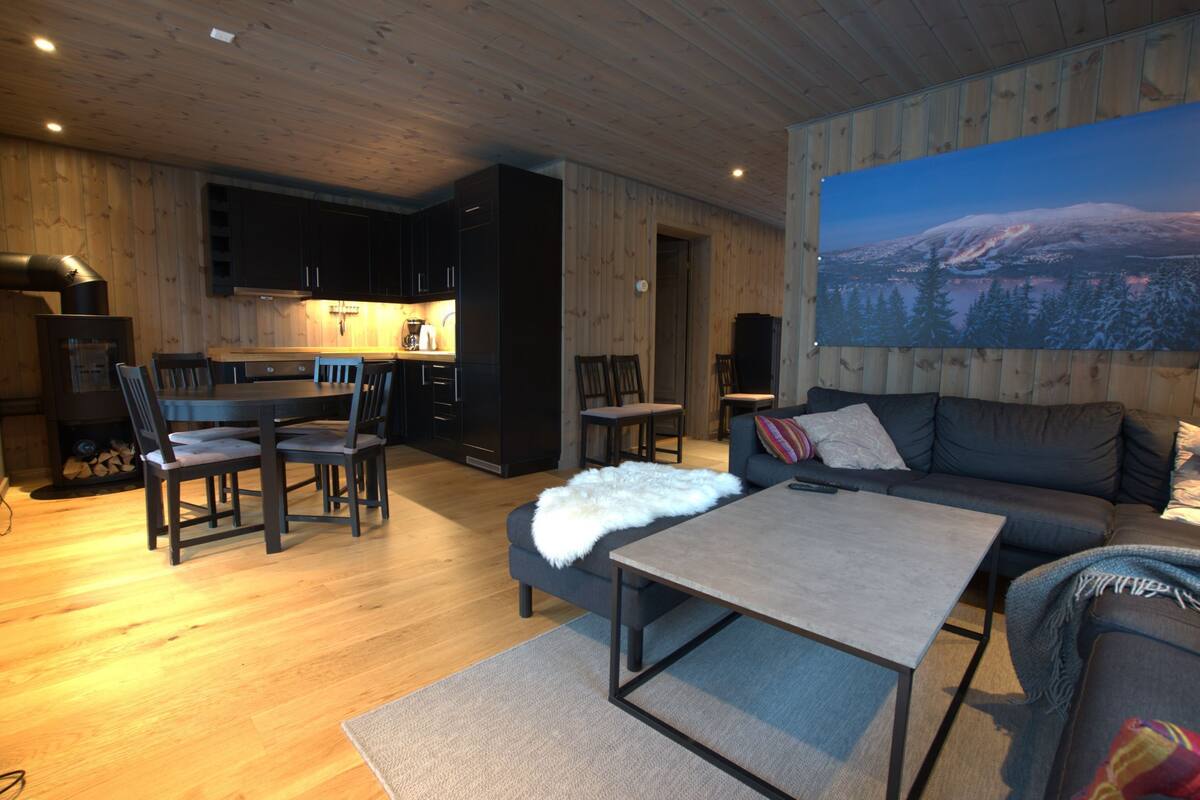Departamento familiar, 3 habitaciones, para no fumadores, junto a la pista de ski | Ropa de cama hipoalergénica, wifi gratis y decoración personalizada