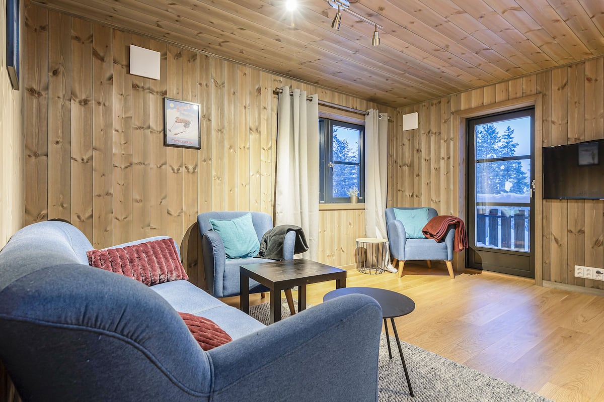 Departamento familiar, 4 habitaciones, para no fumadores, junto a la pista de ski | Ropa de cama hipoalergénica, wifi gratis y decoración personalizada