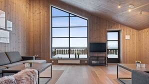Family Apartment, 4 Bedrooms, Non Smoking, Slope side