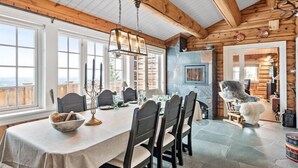Exclusive Cabin, 5 Bedrooms, Non Smoking, Slope side | Private kitchen