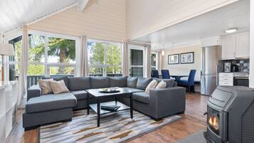 Familjestuga - 3 sovrum - icke-rökare - intill skidbacke | Allergitestade sängkläder, individuell inredning och unika möbler