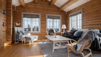 Cabin Exclusive, 5 phòng ngủ, quang cảnh thung lũng, cạnh sườn núi | 2 phòng ngủ, bộ đồ giường kháng dị ứng, trang trí khác biệt