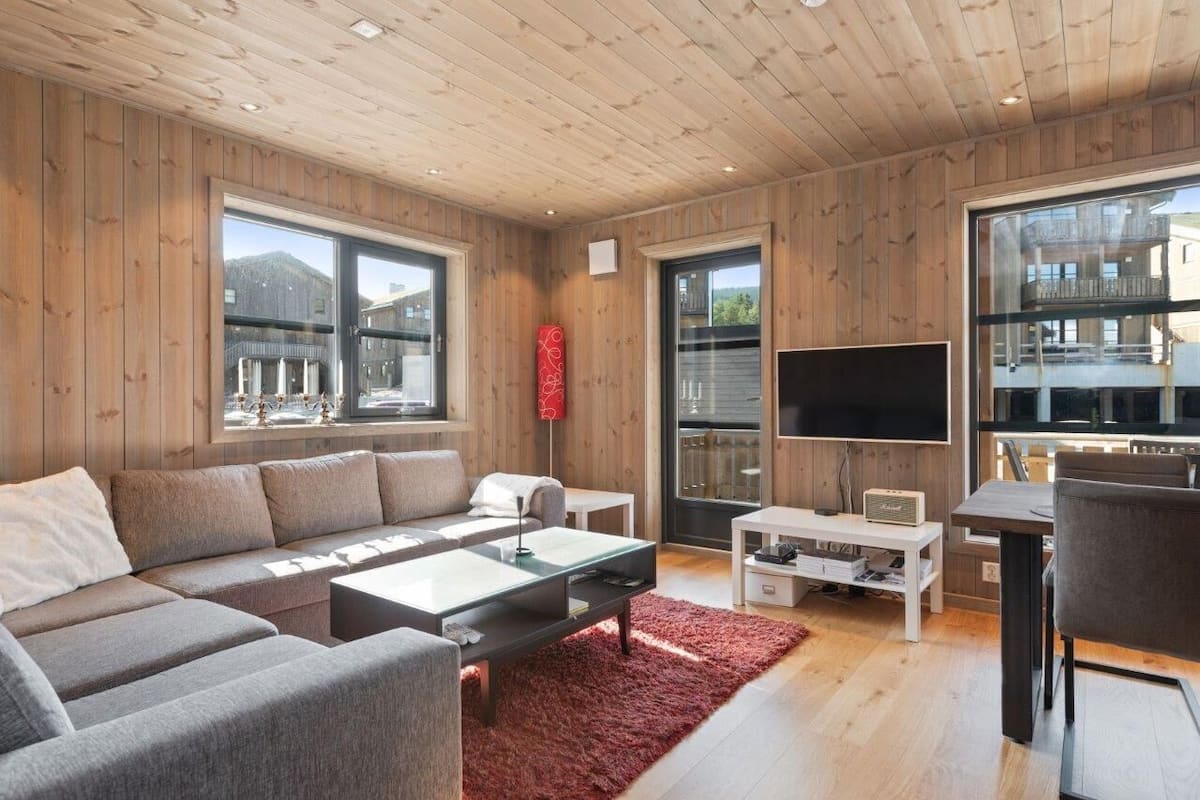 Departamento familiar, 3 habitaciones, para no fumadores, junto a la pista de ski | Ropa de cama hipoalergénica, wifi gratis y decoración personalizada