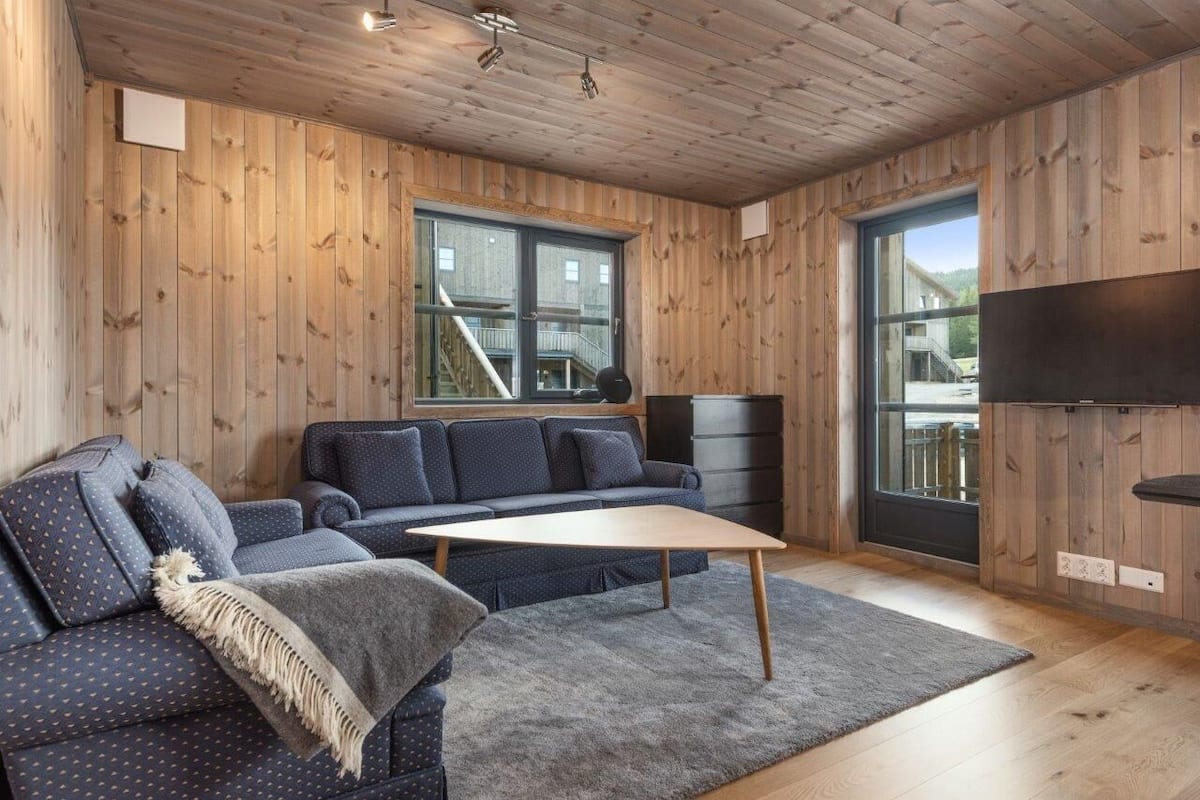 Departamento familiar, 3 habitaciones, para no fumadores, junto a la pista de ski | Ropa de cama hipoalergénica, wifi gratis y decoración personalizada