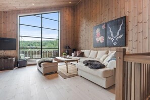 Apartemen Keluarga, 4 kamar tidur, Bebas Asap Rokok, tepi tebing | Seprai antialergi dan didekorasi berbeda-beda