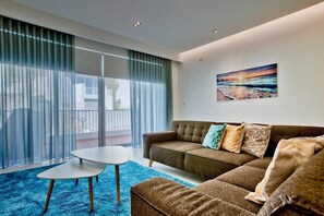 TV, Netflix, streaming services, offices