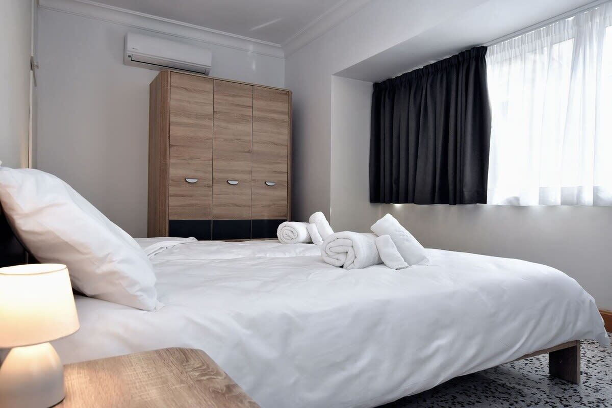 2 chambres, fer et planche à repasser, lit parapluie, Wi-Fi