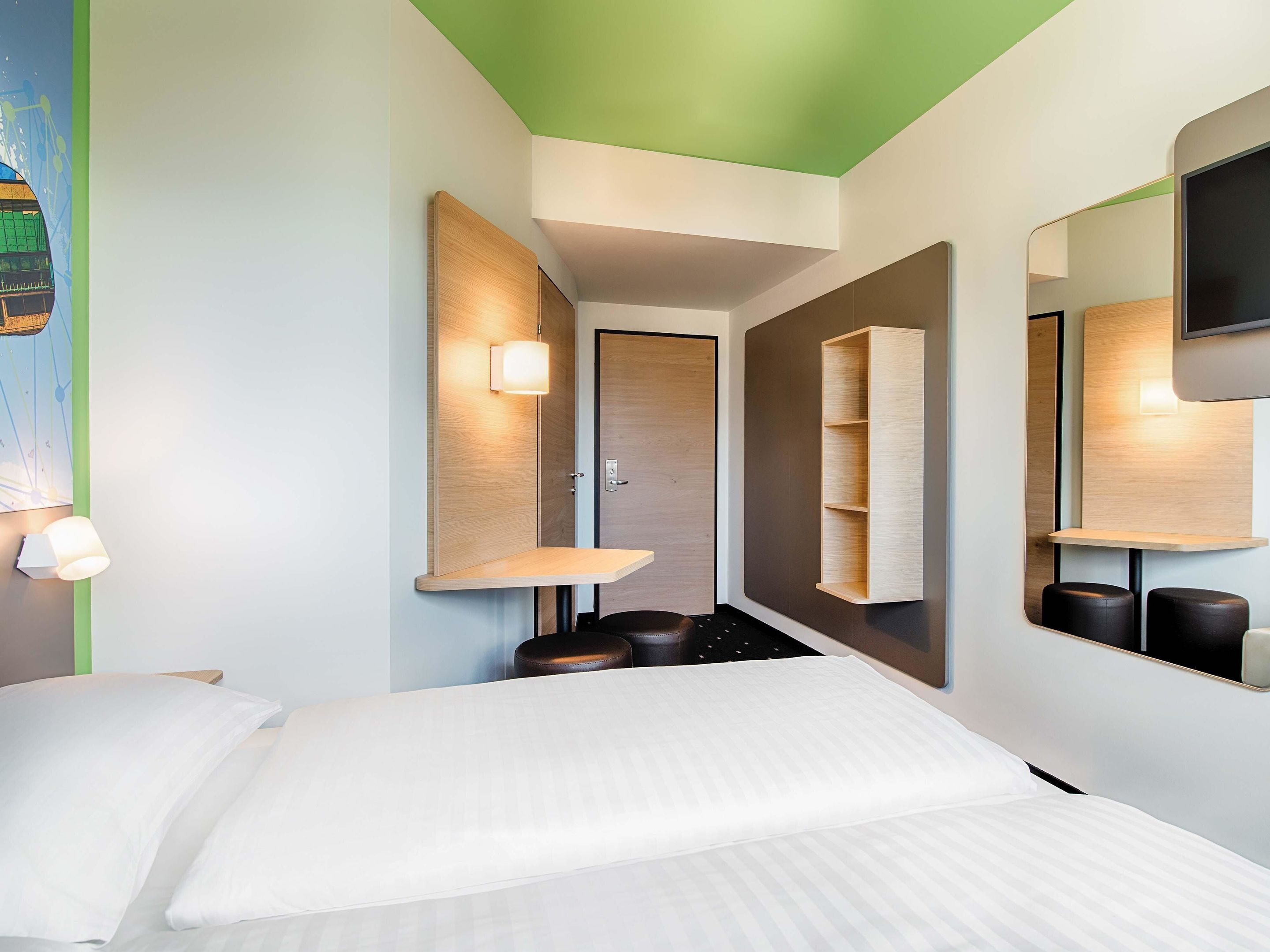 Double Room | Hypo-allergenic bedding, desk, soundproofing, free WiFi