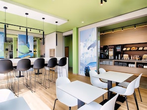 Daily buffet breakfast (EUR 13.9 per person)
