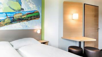 Doppelzimmer | Allergikerbettwaren, Schreibtisch, schallisolierte Zimmer