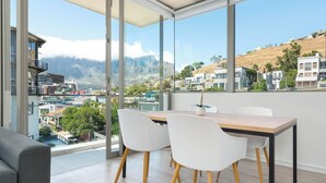 In-room safe, iron/ironing board, bed sheets - The Quarter Apartments (Cape Town)