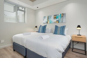 In-room safe, iron/ironing board, bed sheets - The Quarter Apartments (Cape Town)