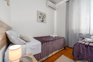 4 chambres, fer et planche à repasser, Wi-Fi gratuit, draps fournis