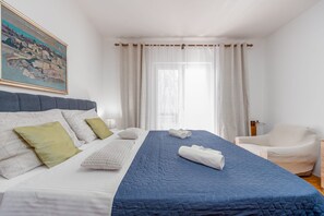 4 soverom, strykejern/-brett, wi-fi (inkludert) og sengetøy