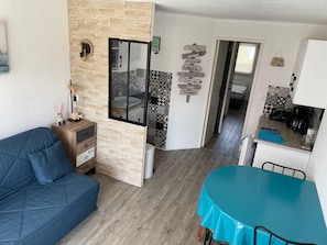TV - Appart Port haliguen résidence piscine et plage 19 (Quiberon)