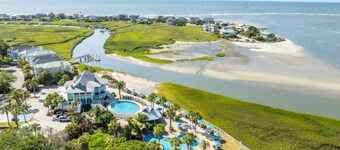 Oceanfront Fripp Villa – Walk to Beach, Pools, Dining – Amenity Cards