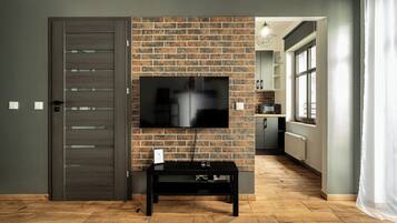 Studio | Desk, laptop workspace, iron/ironing board, free WiFi