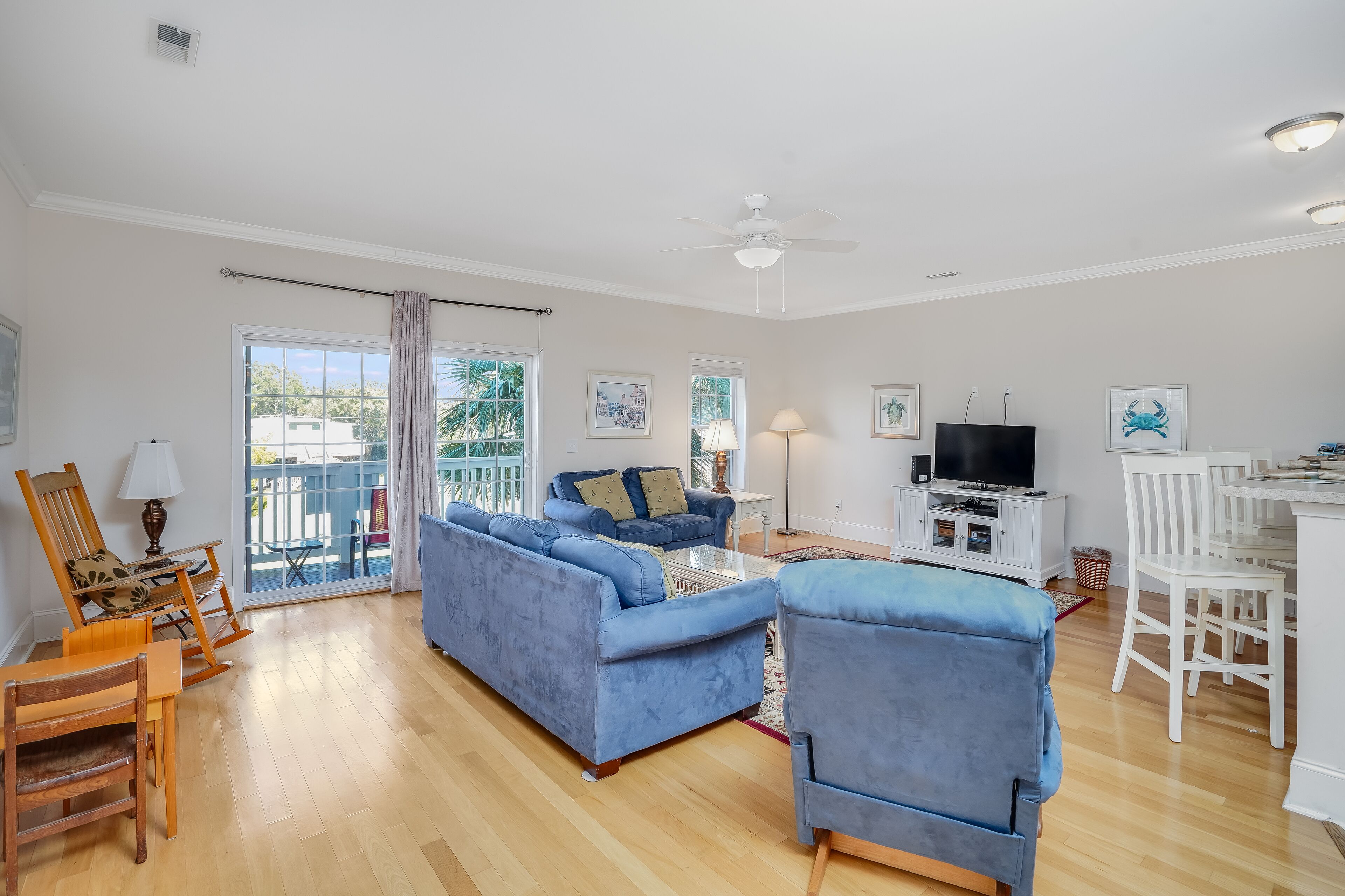 Callie-Nectes 5 Bedrooms Short Walk to the Beach